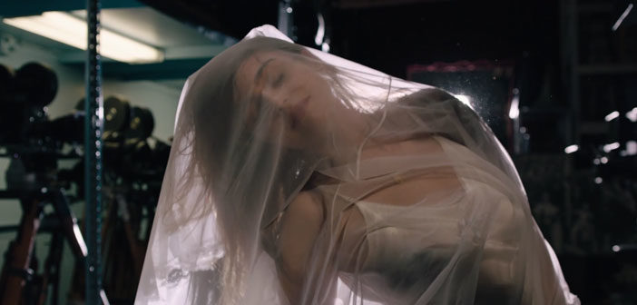 Trailer Απο Το "Magic Lantern"