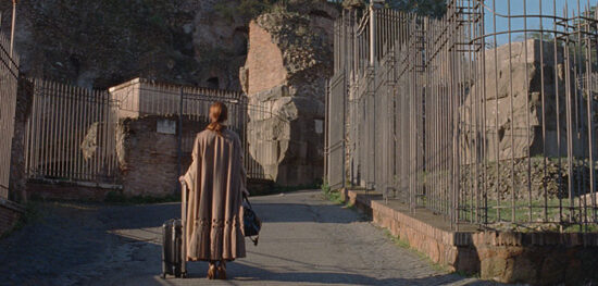 Trailer Απο Το “The Staggering Girl” Του Luca Guadagnino Trailer Απο Το "The Staggering Girl" Του Luca Guadagnino