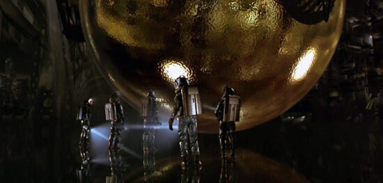 Το HBO Ετοιμάζει Την Τηλεοπτική Μεταφορά Του "Sphere"