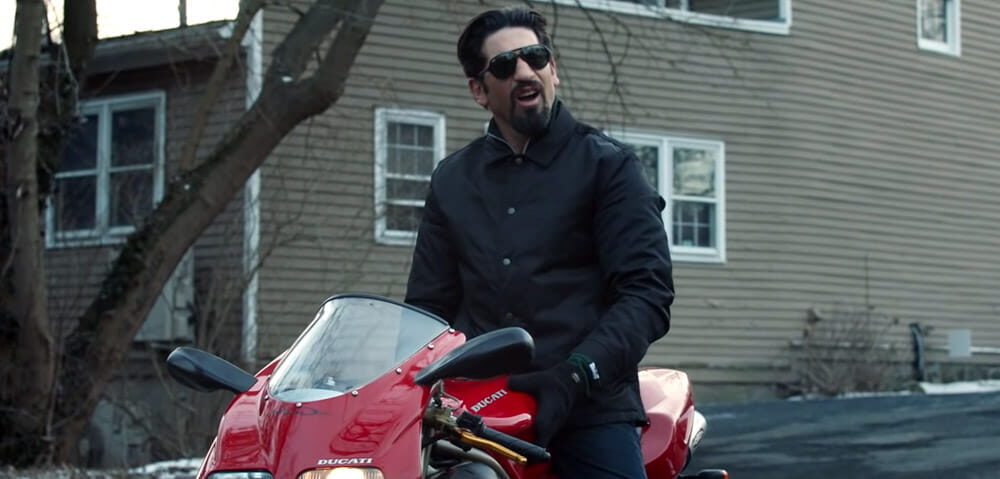 Trailer Από Τo Δραματικό "Small Engine Repair"