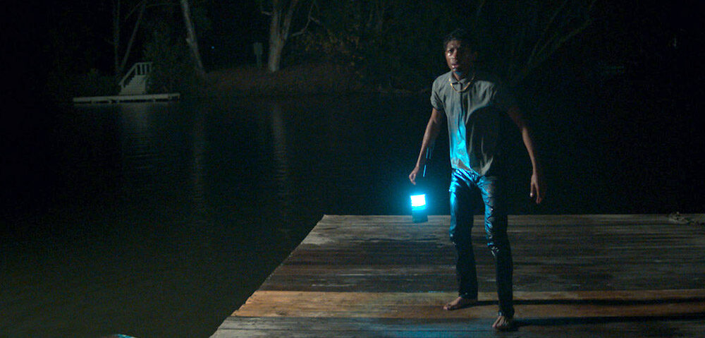 Trailer Από Το Ανεξάρτητο Sci-Fi "Outsiders"