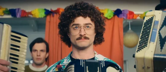 Trailer Από Το “Weird The Al Yankovic Story” Trailer Από Το "Weird The Al Yankovic Story"