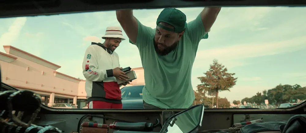 Trailer Από Την Κωμική Σειρά "Mo" Του Netflix