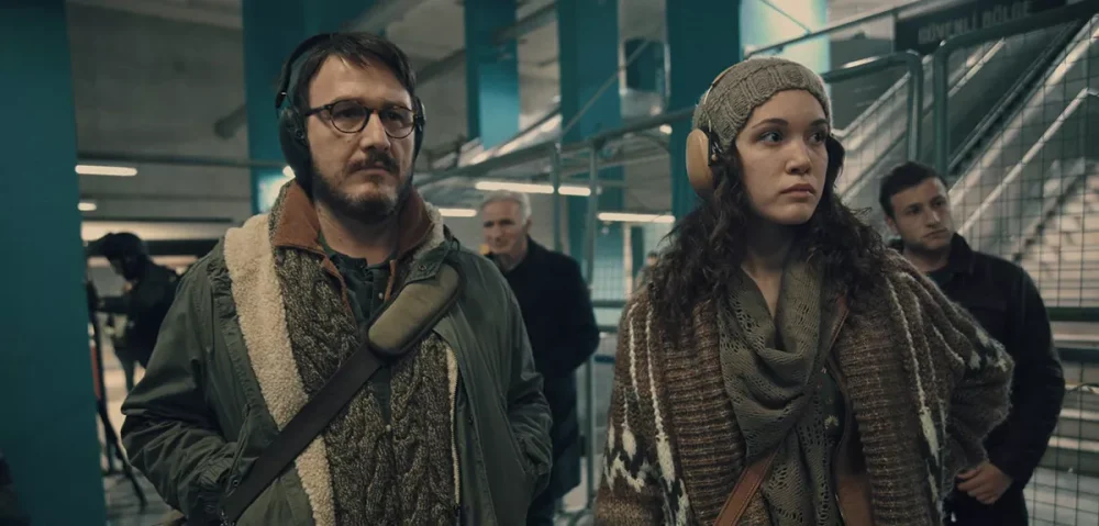 Trailer Από Το "Hot Skull" Του Netflix