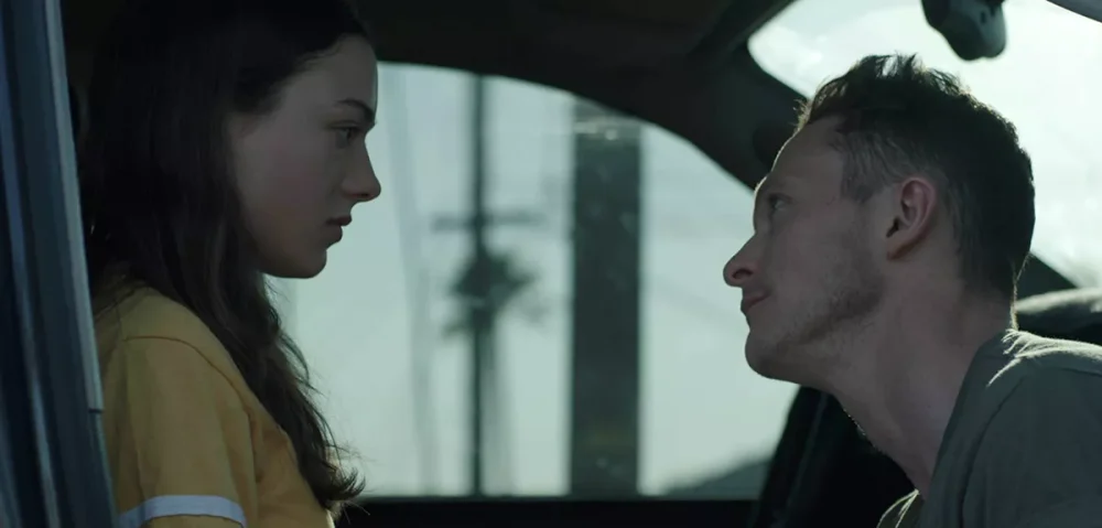 Trailer Από Το "Palm Trees and Power Lines"