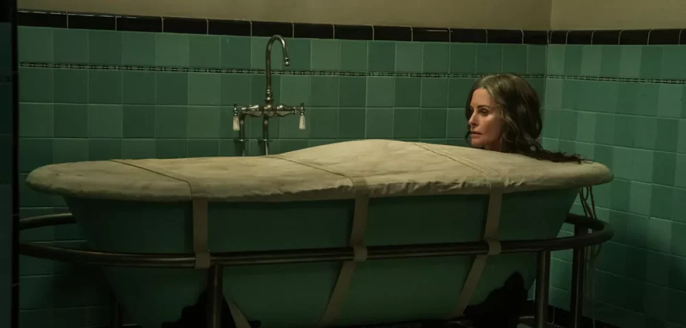 Trailer Από Τη Δεύτερη Σεζόν Του "Shining Vale"