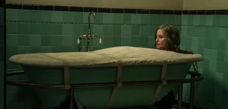 Trailer Από Τη Δεύτερη Σεζόν Του "Shining Vale"