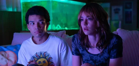 Trailer Από Το Θρίλερ "I Saw the TV Glow"