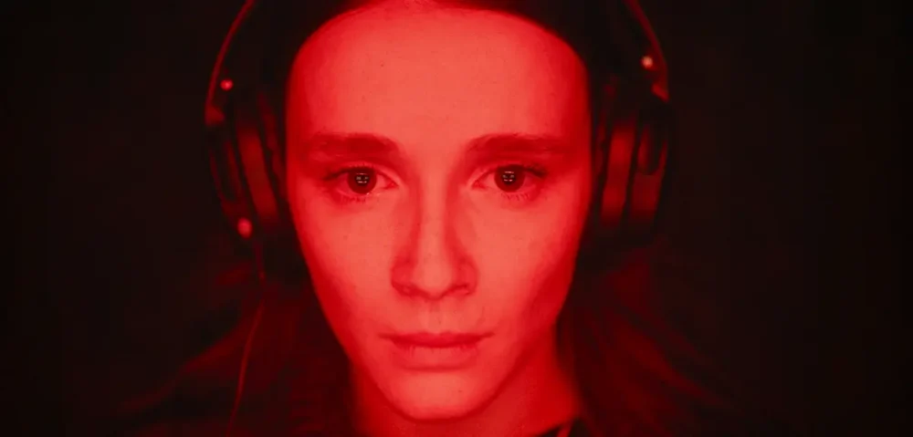 Trailer Απο Το Ψυχολογικό Θρίλερ "Red Rooms"