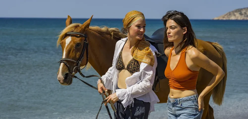 Trailer Από Το Δραματικό “Hot Milk” Trailer Από Το Δραματικό "Hot Milk"