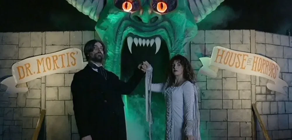 Trailer Από Το Θρίλερ Τρόμου "V/H/S/Halloween"