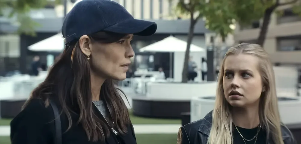 Trailer Από Τη Δεύτερη Σεζόν Του "The Last Thing He Told Me"