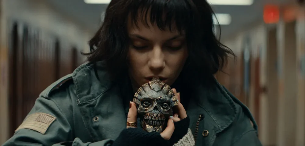 Trailer Από Το Θρίλερ Τρόμου "Whistle"