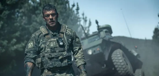 Trailer Από Το Sci-Fi Θρίλερ "War Machine"